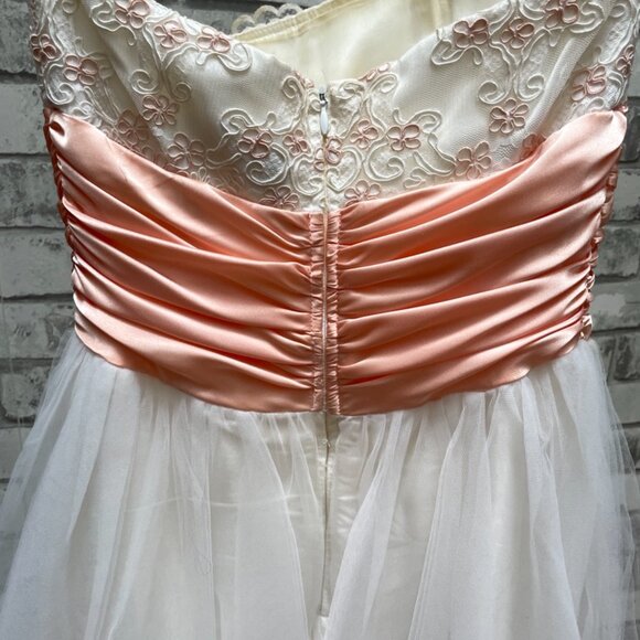 Vintage Prom Dress - Picture 6 of 10